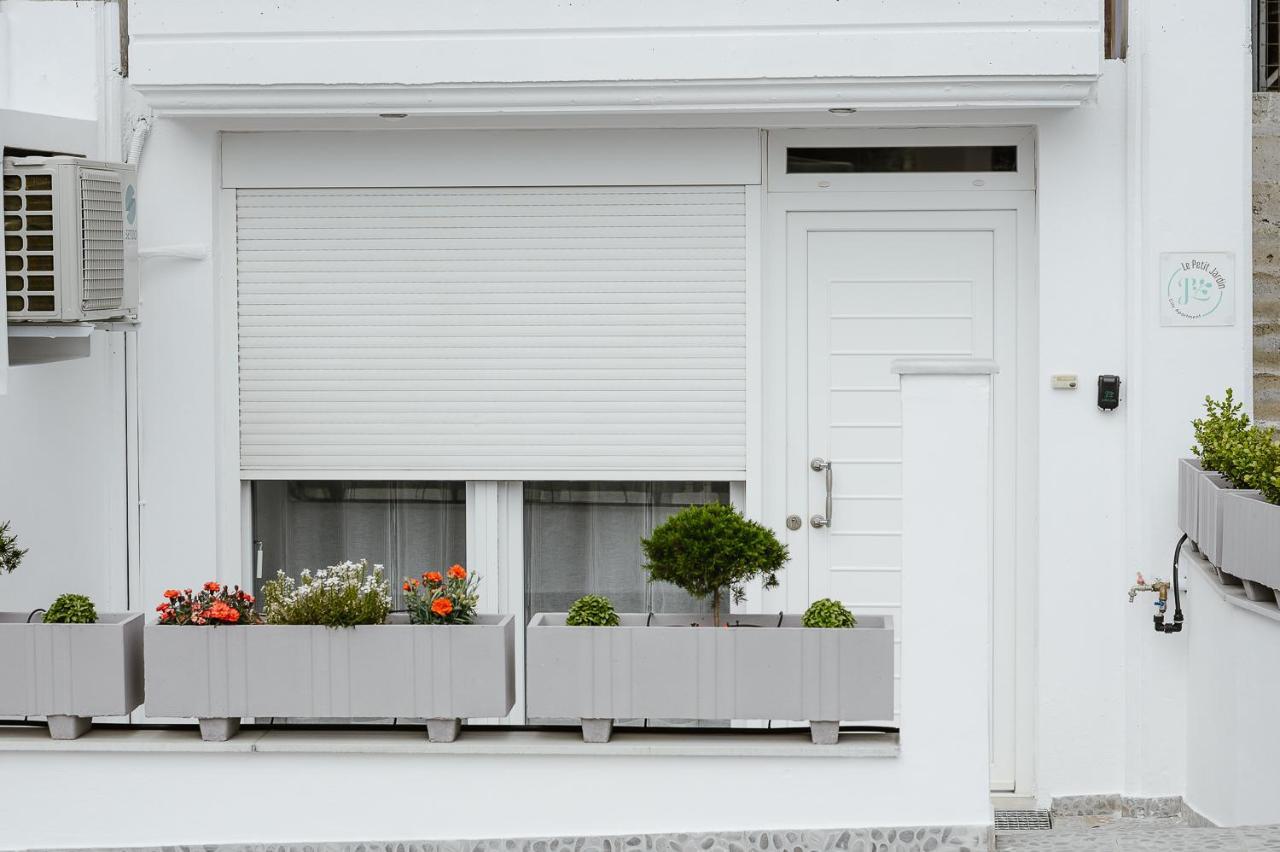 Le Petit Jardin Apartment Volos Ngoại thất bức ảnh